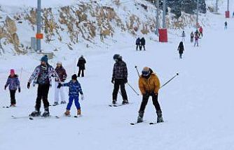 Kayak merkezlerinde güncel kar kalınlıkları açıklandı