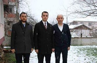 Kaymakam Alpay vatandaşları birebir dinliyor