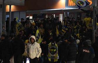 Kayseri’de Fenerbahçeli taraftarlardan Süper Kupa sevinci