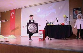 Keçiören Belediyesi’nde öğrenciler bilimi sahneye taşıdı