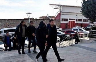 Kendini polis olarak tanıtıp dolandırıcılık yapan 6 şüpheli tutuklandı