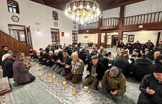 Kırka Mahallesi sakinleri 2026 yılının ilk sabah namazını birlikte kıldı