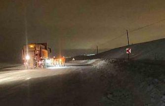 Kurubaş Geçidi ulaşıma kapatıldı