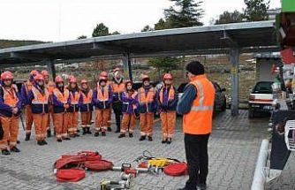Kütahya’da arama kurtarma gönüllülerine orman yangınlarına müdahale eğitimi