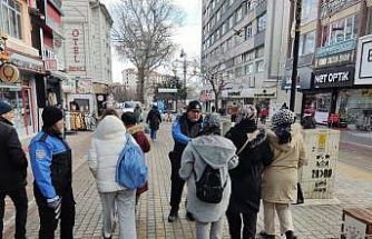 Kütahya’da semt pazarlarında dolandırıcılığa karşı bilgilendirme çalışması