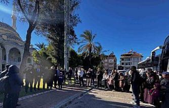 Manavgat’ta umre yolcuları dualarla kutsal topraklara uğurlandı