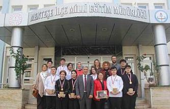 Menteşeli genç şefler, İstanbul’dan 11 madalya ile döndü