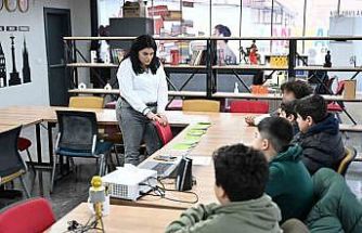 Mersin’de çocuklar akran zorbalığına karşı empati atölyelerinde buluştu