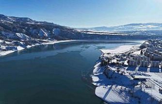 Munzur Nehri’nin kıyısında, karlar altında bir şehir: Tunceli, havadan görüntülendi