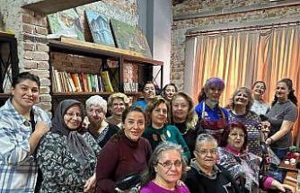 Muratpaşa’nın Yaşlı Evleri’nde kişisel bakım uygulaması