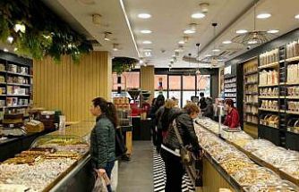 Musko Kuruyemiş, zengin ürün çeşitliliğiyle vatandaşların tercihi oluyor