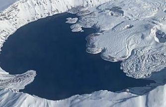 Nemrut Krater Gölü’nün kış güzelliği mest etti