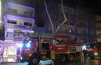 Niğde’de apartman dairesindeki ofiste yangın çıktı