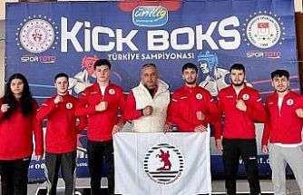 OMÜ kick boksta Türkiye kürsüsünde: 1 altın, 1 bronz