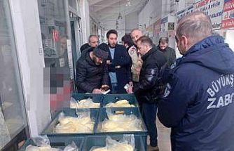 Ordu’da zabıta ekiplerinden sıkı denetim: Yarım ton yağ ve uygunsuz ürünlere el konuldu