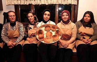 Osmangazi’de kandil akşamında 600 yıllık ’bereket’ ekmeği pişirildi