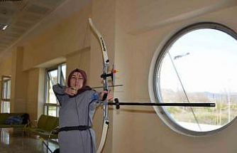 Osmanlı dizilerinden etkilendi, 48 yaşında okçuluğa başladı