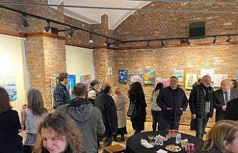 Otizmli ressam Alp Eren Candan’ın resim sergisi