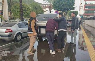 Özbek kadınları fuhuşa zorlayan 2 kişi tutuklandı