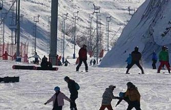 Palandöken’de kayak coşkusu