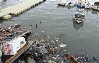 Pendik’te denize atık su alarmı: Kirlilik ve koku dayanılmaz boyuta ulaştı