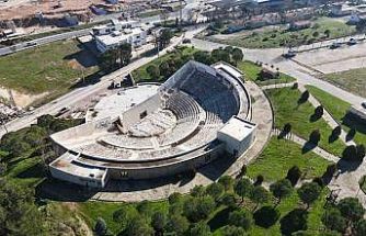 Şadan Gökovalı Açık Hava Tiyatrosu çağdaş bir yapıya kavuşuyor