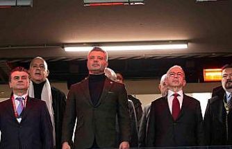 Sadettin Saran, ilk kupasını kazandı