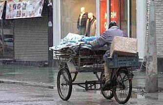 Sakarya’da lapa lapa kar yağışı etkili oldu