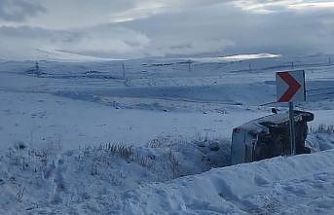 Sarıkamış’ta otomobil takla attı: 1 yaralı