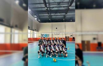 Selahaddin Eyyubi Ortaokulu yarı finallerde