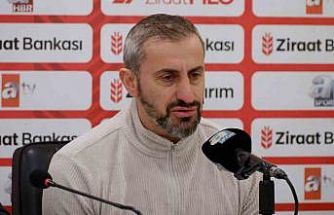 Serkan Özbalta: "Bizim için kazanımları oldukça yüksek, olumlu bir maç oldu"