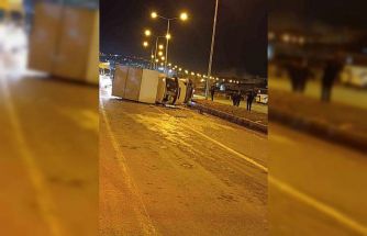 Siirt’te kamyonet ile hafif ticari araç çarpıştı: 2 yaralı