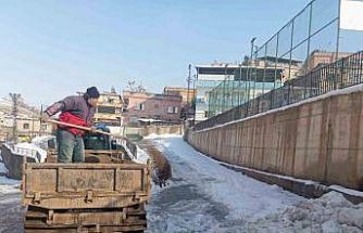 Siirt’te karla mücadele seferberliği: Ekipler 7/24 sahada