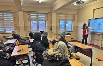 Simav’da gıda işletmesi çalışanlarına özel hijyen eğitimi