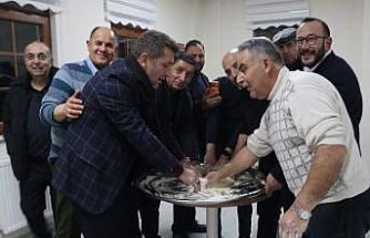 Sivas’ta kış gecelerinin vazgeçilmez lezzeti tel helva kültürü yaşatılıyor