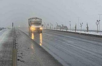 Siverek’te beklenen kar yağışı etkisini göstermeye başladı