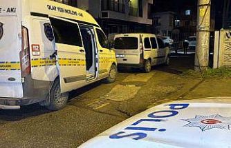 Sokak ortasında silahla vurulmuş halde bulunan bir kişi hayatını kaybetti