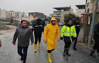 Tarsus’ta yoğun yağış sonrası tam saha müdahale