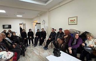 Tavşanlı 15 Temmuz Fen lisesinden huzurevine ziyaret