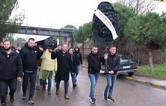 TORKU’ya siyah tabutlu eylem