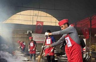 Türk Kızılay, Gazze’de kışlık destek ve sıcak yemek yardımlarını sürdürüyor