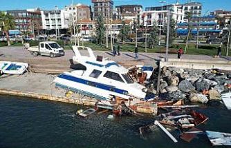 Tuzla’da fırtına sonrası hasar tespit çalışmaları sürüyor