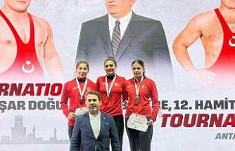 Uluslararası Yaşar Doğu, Vehbi Emre ve Hamit Kaplan Turnuvası’nda ikinci gün tamamlandı