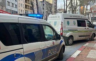 Uşak’ta bıçaklanan şahıs ağır yaralandı