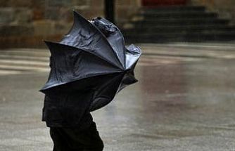 Uşak’ta kuvvetli rüzgar ve fırtına uyarısı