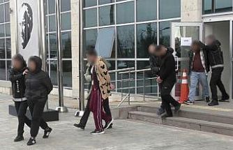 Uşak’ta uyuşturucu operasyonunda 2 kişi tutuklandı