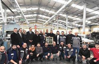 Vali Çiftçi, 42’nci kuruluş yılında Zafer Ofset baskı tesislerini gezdi