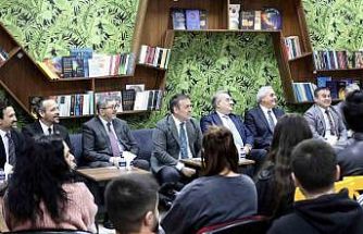 Vali Sözer, Bozüyük MYO öğrencileriyle buluştu