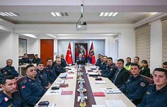Vali Turan jandarmadan brifing aldı