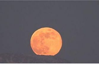 Van’da 2026’nın ilk gökyüzü şöleni: "Kurt Dolunayı" görsel şölen sundu